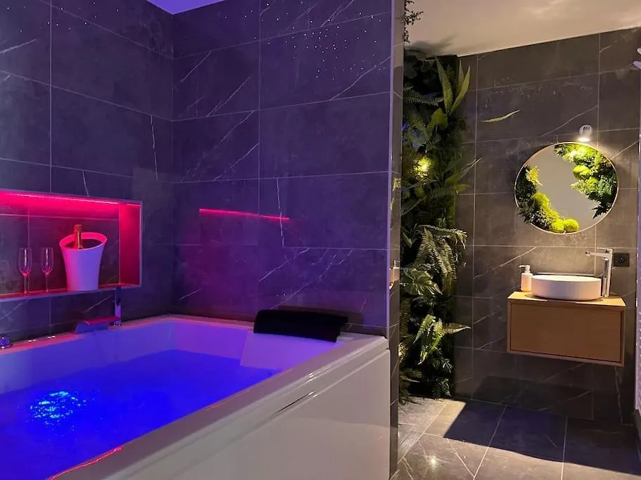 Loving Room Cocooning Avec Jacuzzi « La Terre » Jujurieux Apartment